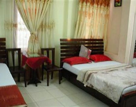 Huong Sen Hotel 2 Hanoi Room photo