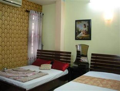 Huong Sen Hotel 2 Hanoi Exterior photo